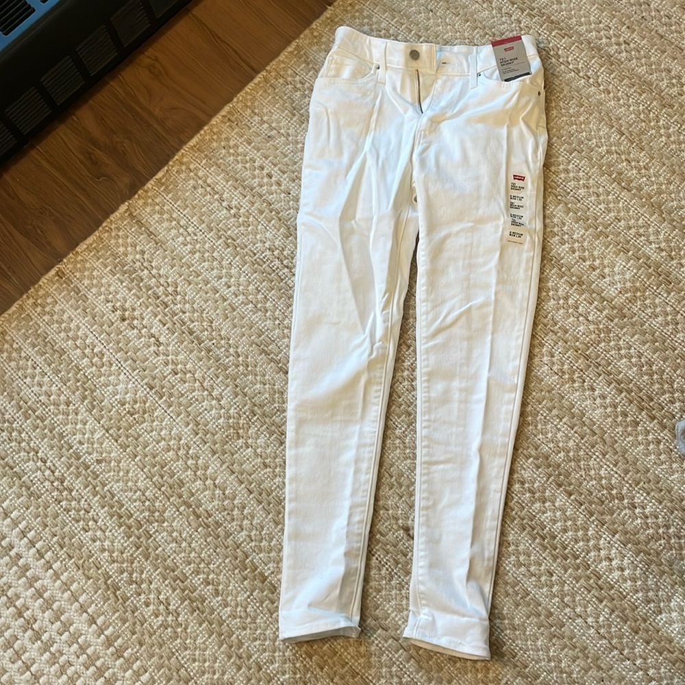 Levi high rise skinny white jeans